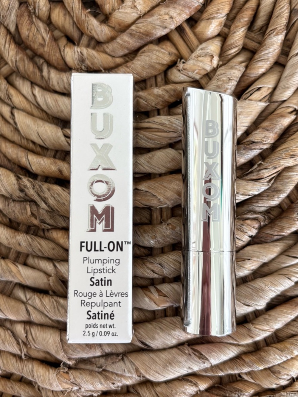 NWT Buxom Full-On Plumping lipstick